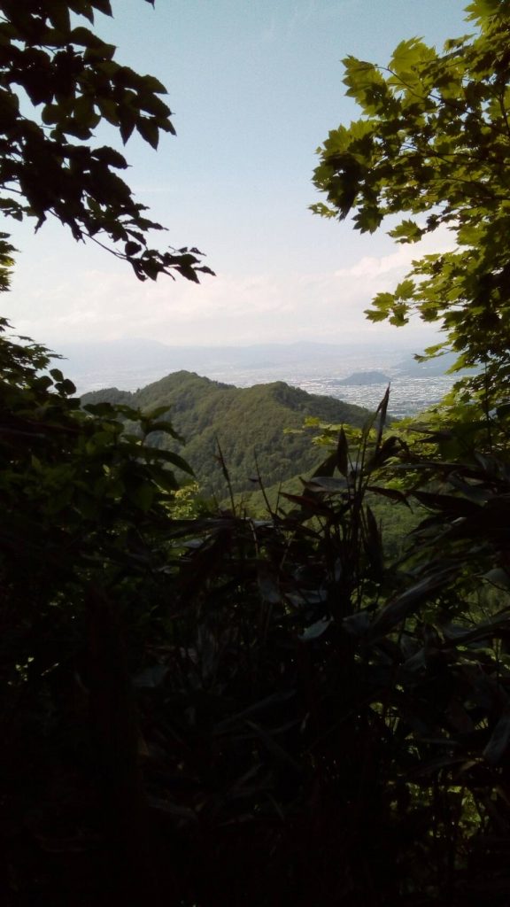 雨呼山　山形百名山　登山道　展望　眺望