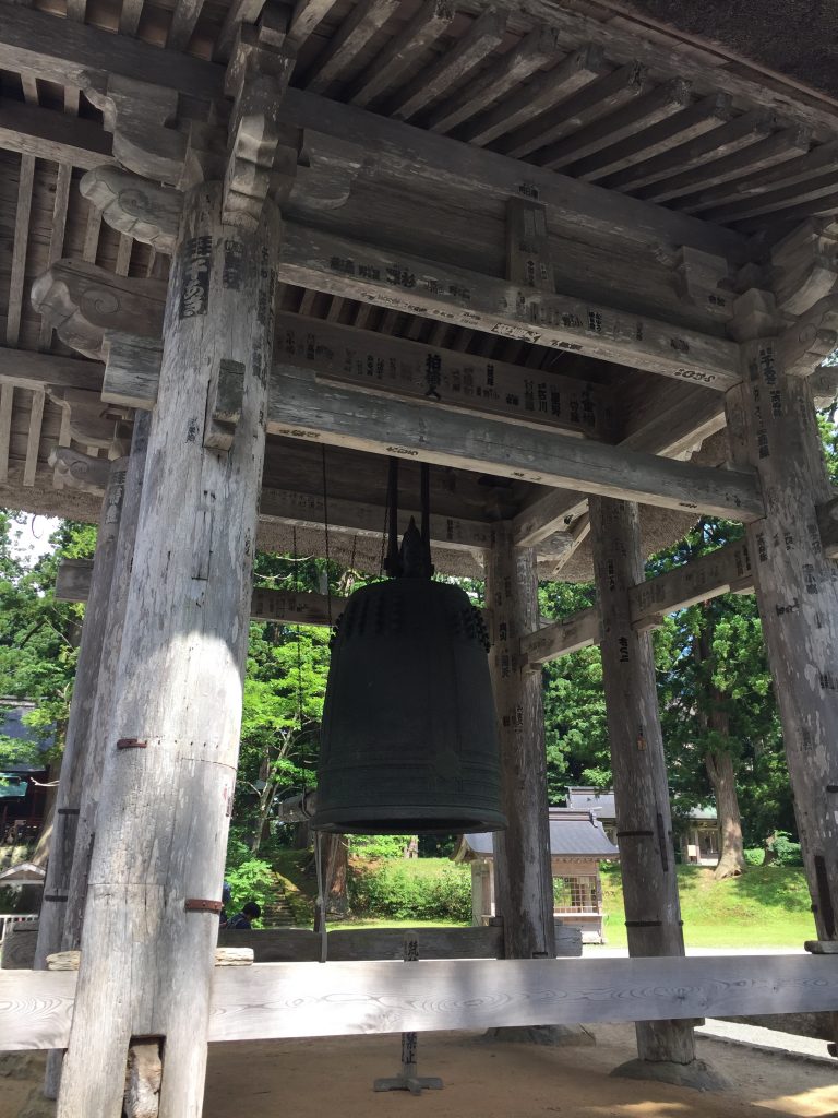 羽黒山　重要文化財　鐘楼　大鐘