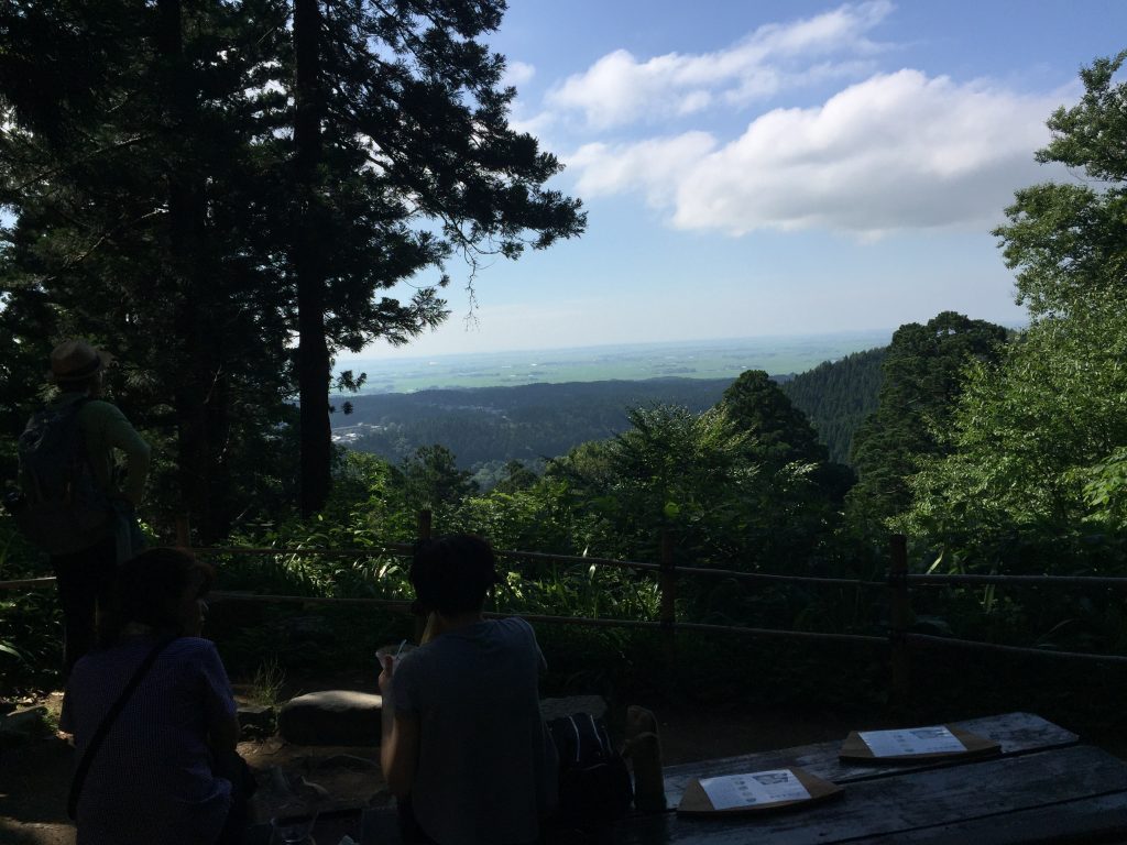 羽黒山　二の坂茶屋　眺望