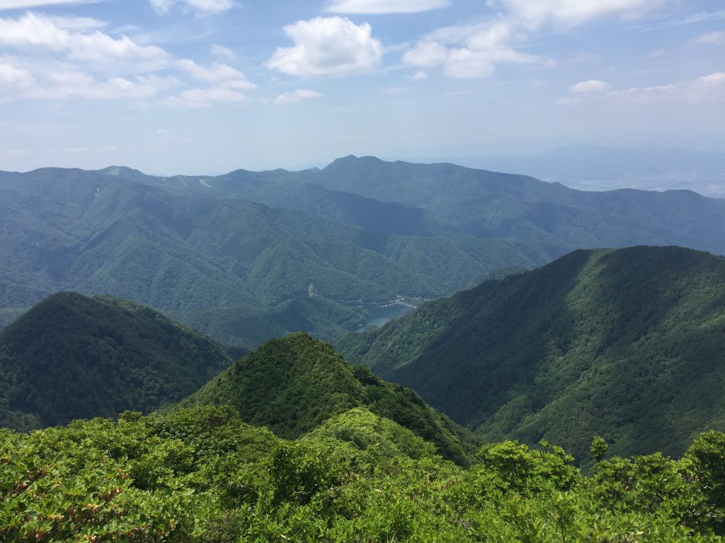 雁戸山　山形百名山　蔵王ダム