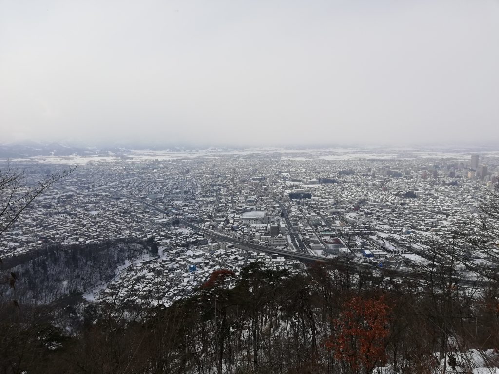 千歳山　山形百名山　登山道