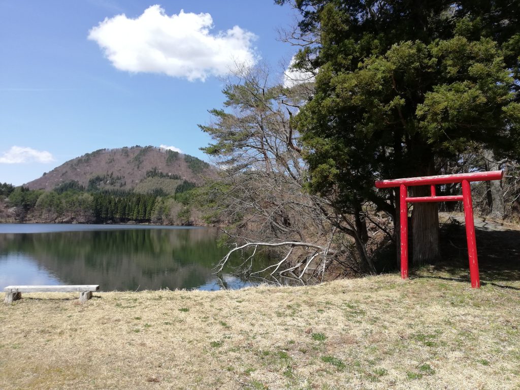 山形百名山　東黒森山　大沼神社